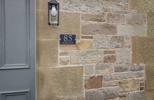 Jedburgh Cottage | 85C BONGATE, with a garden in Jedburgh