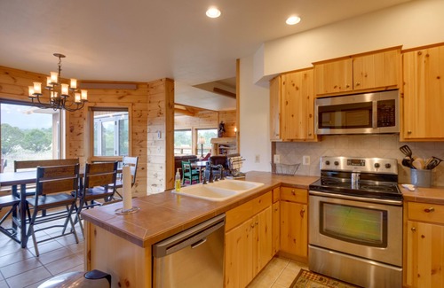 Nathrop House | 8696: 360 Mtn View & On-Site Hiking!