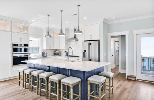 Oak Island House | 8BR/7BA/2 Half Bath Gorgeous Home, 2nd Row, Pool, Hot Tub, Sleeps 20