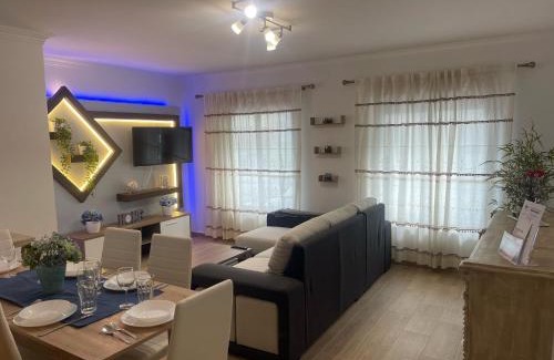 Palhais Apartment | 8P Lux & Design Apartment in Montijo, Lisbon