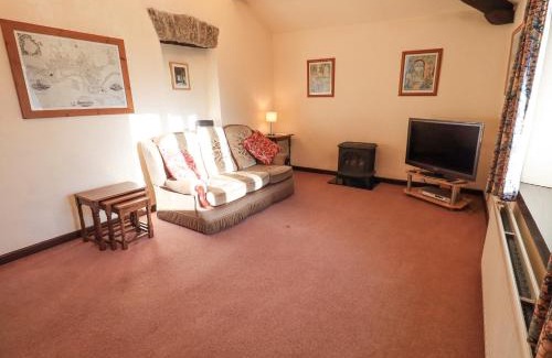 Kendal Apartment | 9 Camden Building