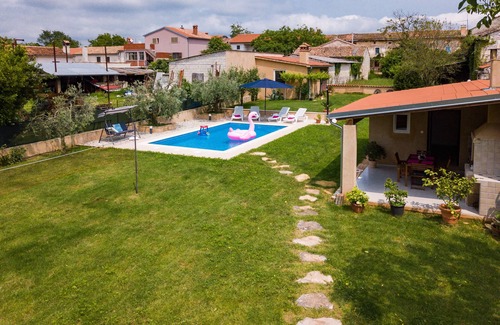 Grandici House | 9 km from the sea, free Wi-Fi, barbecue, dishwasher, washing machine