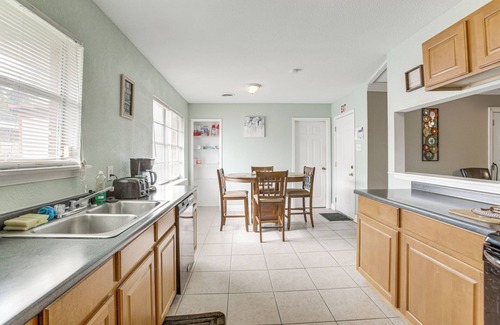 Read Boulevard East House | 9 Mi to Dtwn: New Orleans East Home