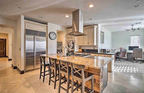 Sunrise Manor House | 9 Mi to Strip: Las Vegas Home w/Pool & Hot Tub!