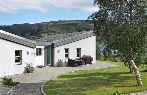 Inndyr House | 9 person holiday home in Inndyr