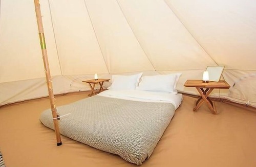 Llanfaethlu Cabin | 9 'Rasalas' Bell Tent Glamping