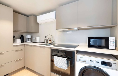 Kristiansand House | 92m to Kvadraturen l Renovated 2025 l 24l7 checkin