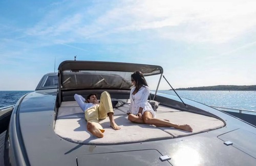 North Miami Boat Rental | 95ft Mega Yacht W/Jacuzzi