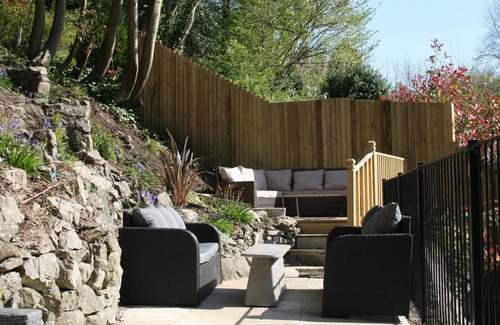 Matlock Bath Cottage | 98 Fountain Villas - sleeps 16 guests in 7 bedrooms