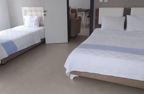 Sindirgi Hotel | 98sıcak suyu ile şifa kaynağı termal oel