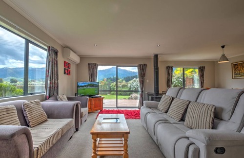 Hanmer Springs House | 9a Tarndale Place