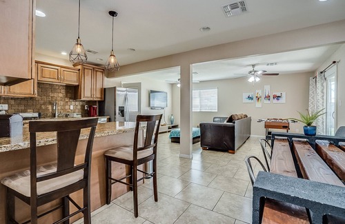 Cox Heights House | 9Beds! SPRING TRAINING! PHX Open+PutGolf/PingPong