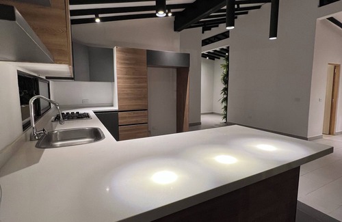 Rionegro Cottage | A 1 Minuto del Aeropuerto MDE Medellin Rionegro - Ficus Hotel Casa Campestre