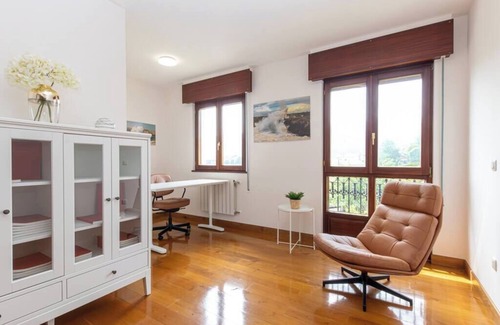 Naves House | A 10 Minutos de Gulpiyuri, Llanes y Ribadesella, y a Sólo 25 de Picos de Europa