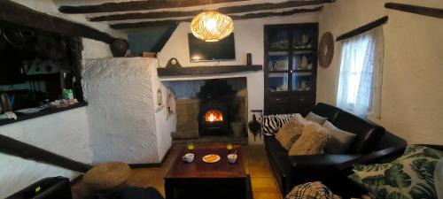 Canada del Provencio Ski Chalet | A 11 km de Riopar Casa Acogedora con sabor antaño