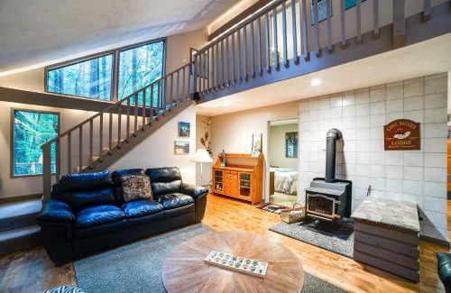 Glacier House | A 2-story, 3-bedroom traditional family ski chalet