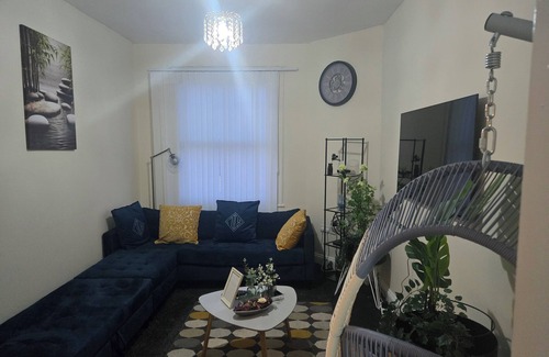 Featherstone Apartment | A 2beds luxury stylish apartment in queen street Wolverhampton