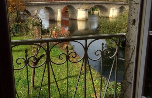 Mansle House | A 4 * loft in an old mill, overlooking the Charente and its countryside