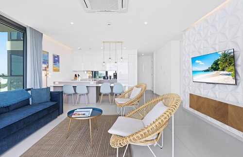 Maho Apartment | A-501 Stunning 3 bedroom facing Mullet Bay beach