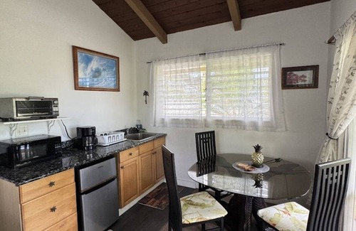 Lanikai House | A 60 second walk to Lanikai Beach! Two separate studios with air conditioning!