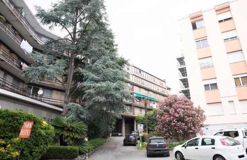 Albisola Superiore Apartment | A 7 MIN A PIEDI DAL MARE, 5 DAL CENTRO, ZONA TRANQUILLA E POSTO AUTO PRIVATO