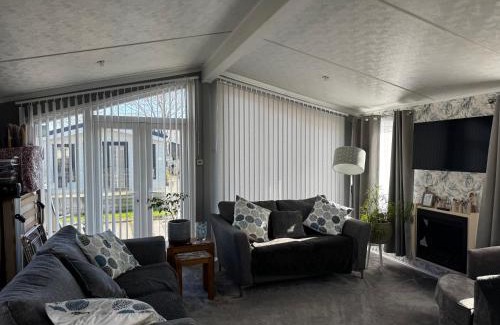 Welton Other | A and C Lodge Plot 21 2 double bedrooms PLOT 21 With HOT TUB 1 pet only No Commercial Vans 4pm check in