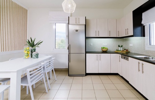 Sissi Villa | A beautiful 2-bedroom villa Pelagos, a private pool, bar, BBQ and large garden