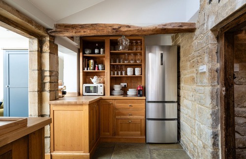Stanton Cottage | A beautiful quintessential Cotswold Cottage - Honeysuckle Cottage, Stanton