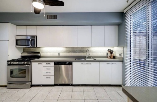 Houston House | A beautiful spacious home in the heart of Houston