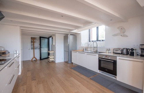 Paimpol Villa | A boathouse on the Beach, sea view, 4 bedrooms