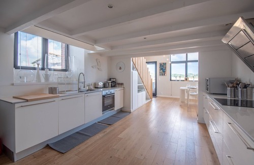Paimpol Villa | A boathouse on the Beach, sea view, 4 bedrooms