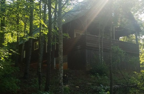 Mill Spring Cabin | A cabin in a private place yet close to activities