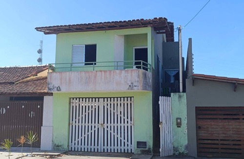Prado House | A Casa Aconchegante Fica a 30 Metros da Praia, bem Localizada 10 min da Praça