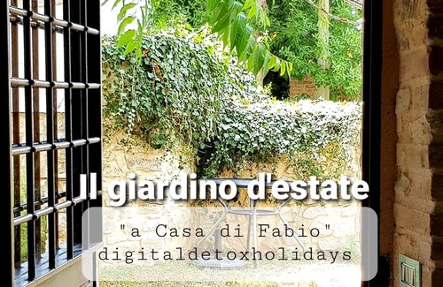Campello sul Clitunno Apartment | "a Casa di Fabio" digitaldetoxholidays, a tower in the hills of Umbria.