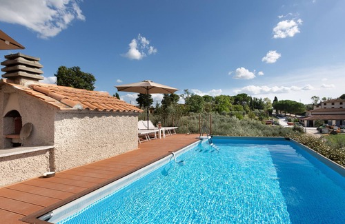 Gambassi Terme Villa | "A Casa di Franca Villa con piscina"