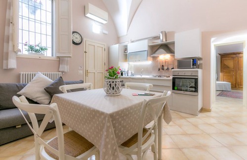 Lecce Historic Center Apartment | A casa di Francesca - renovated apartment in the historic center of Lecce