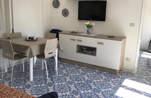 Capri House | A centrally located house with a breathtaking view of the Island.