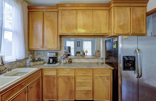 Vicksburg Cottage | A charming cottage nestled in the historic Fostoria Neighborhood.