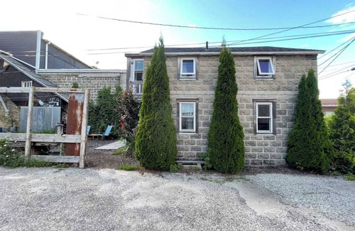 Sturgeon Bay Apartment | A City Cottage in the heart of Sturgeon Bay
