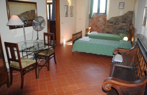 Oltrarno Other | A comfortable apartment in the Tuscan countryside next to the city center.