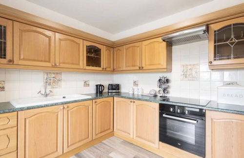 Belford House | A comfortable, two-story three-bedroom villa