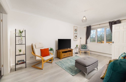 Manchester House | A contemporary detached 3 bed house
