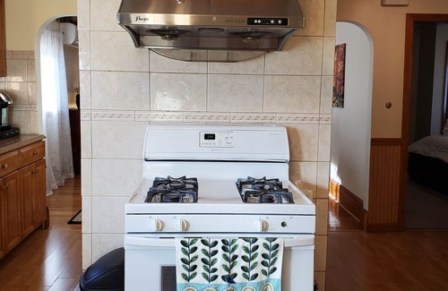 Strawberry Hill Apartment | A Cozy 5BR Apartment near Harvard Square and MIT