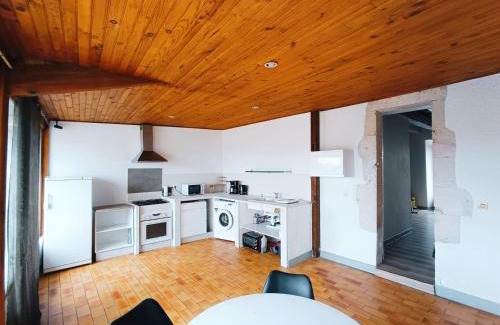 Sigoules Apartment | A cozy little nest in Sigoules with a view