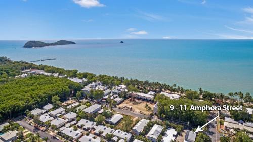 Palm Cove Apartment | A cozy Palm Cove unit 3 with a private garden