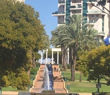 Ramat Gan House | A cozy room economy class in the central thriving area next to Shiba & Bar Ilan