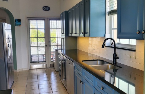 Nassau Condo | A Dream Come True! Ocean view, Beach access, Beautiful Sunsets!