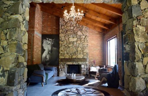 Flores da Cunha House | A Estalagem hospedaria