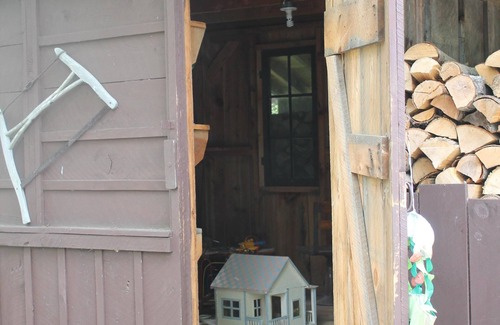 Pittsfield Cabin | A Family Lodge in the woods with lake access