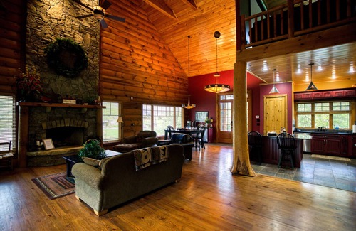 Johnson City Cabin | A few Nov/Dec dates are open-Riverfront-Watauga River-Trophy Section.